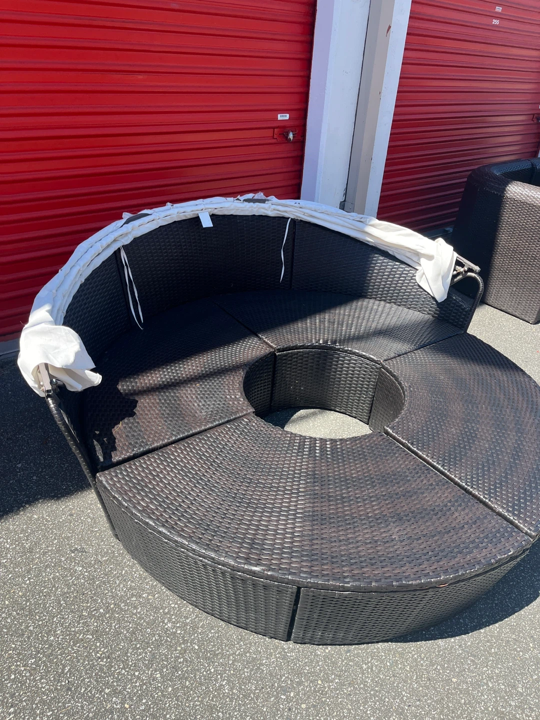 Round Wicker Daybed with Canopy - photo 3