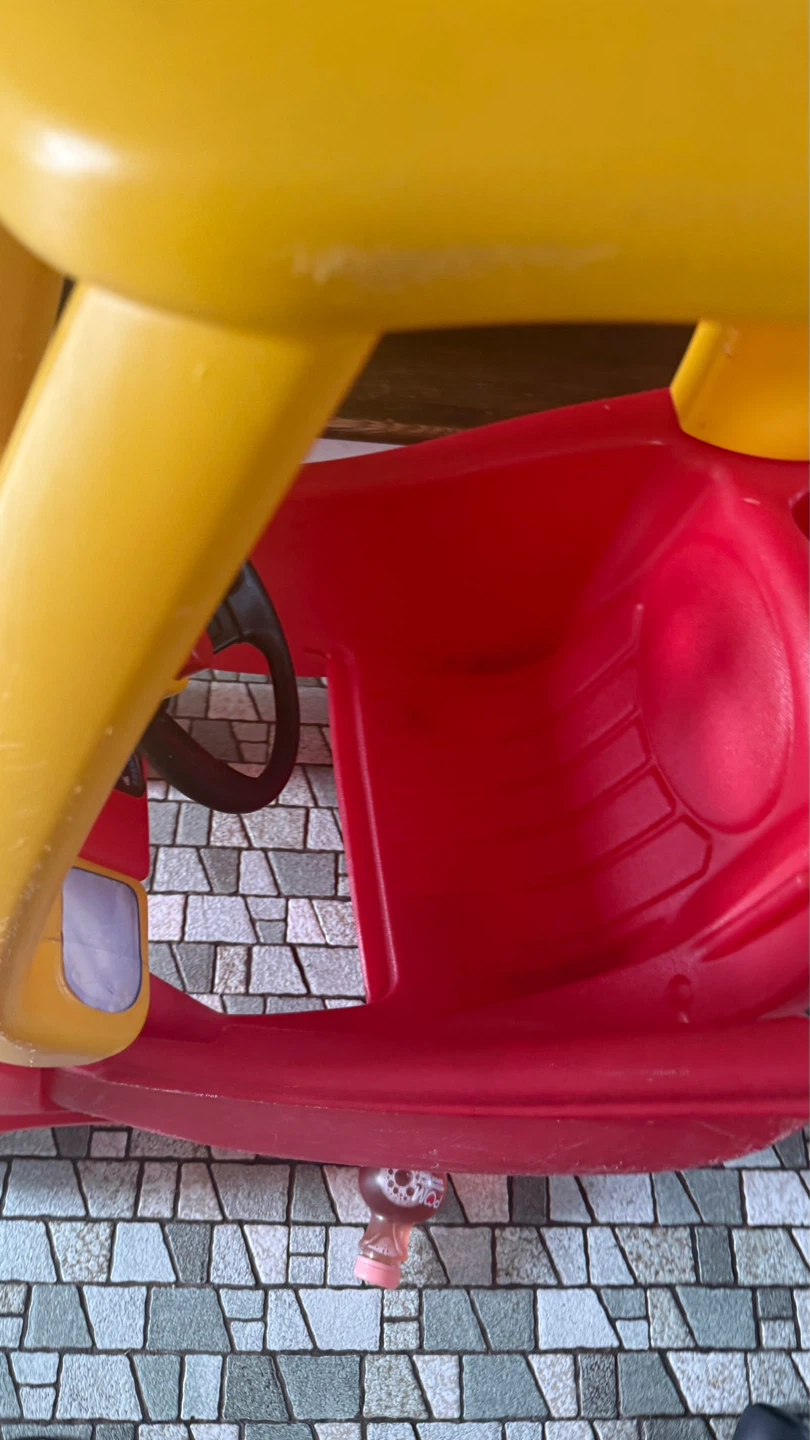 Little Tikes Cozy Coupe - Red & Yellow - photo 4