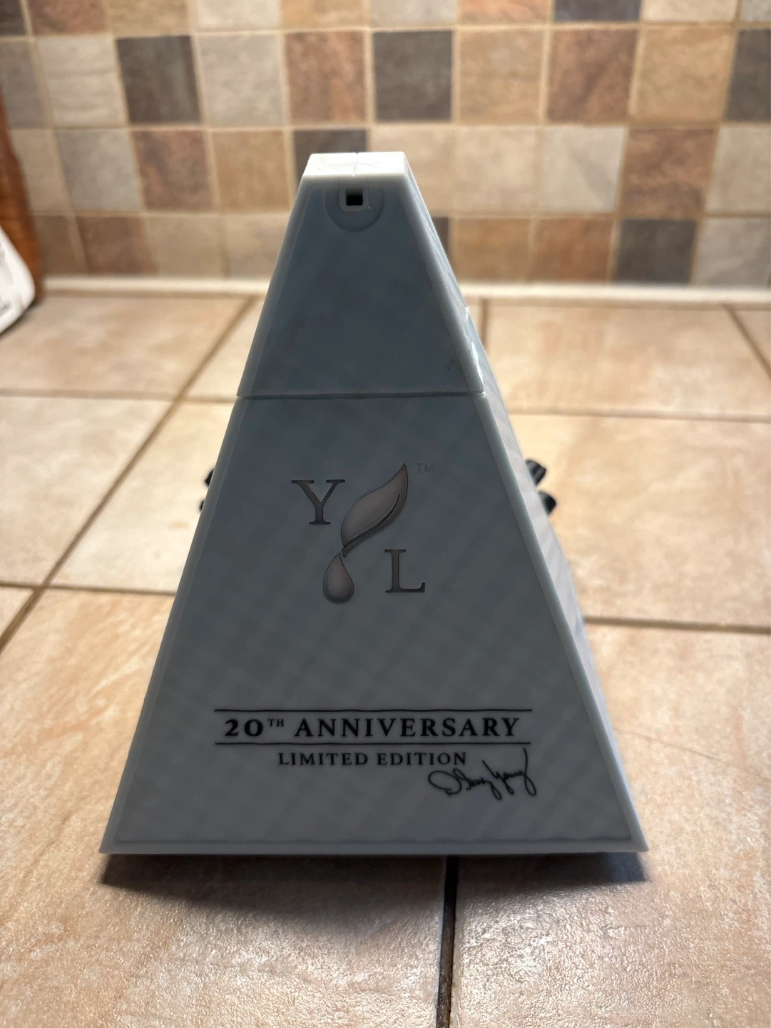 Young Living 20th Anniversary Limited Edition Diffuser