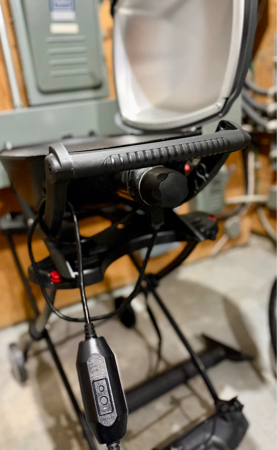 Weber Q 2400 Electric Grill - photo 3