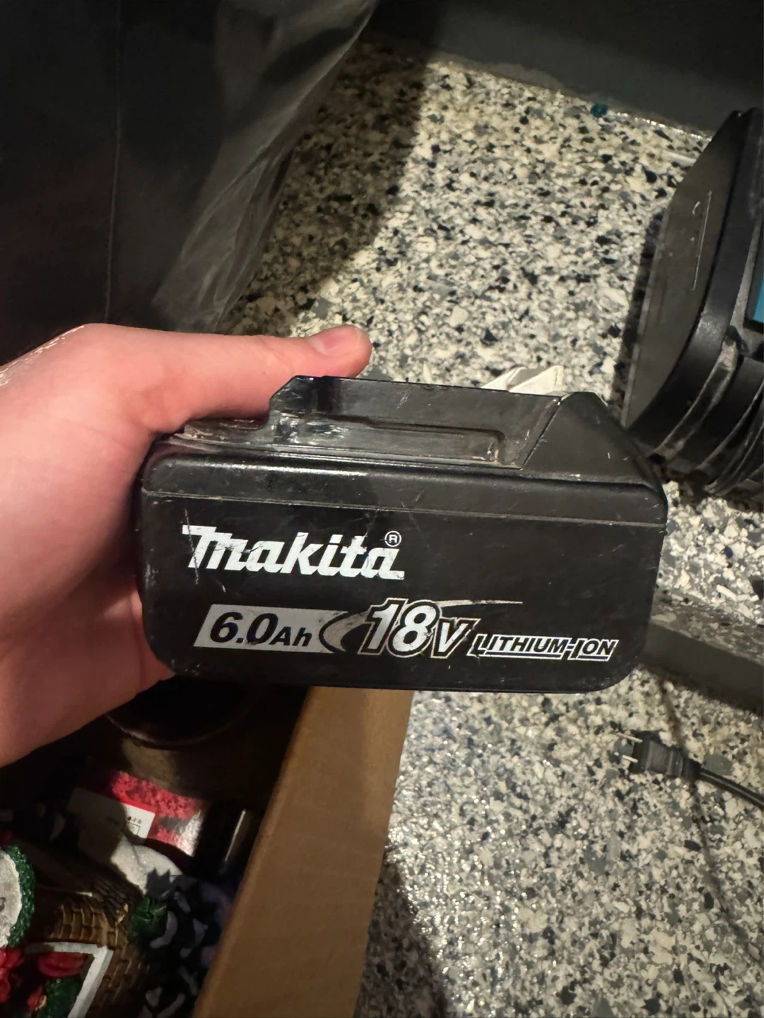 Makita 18V LXT 6.0Ah Lithium-Ion Battery and DC18SD Charger - photo 2