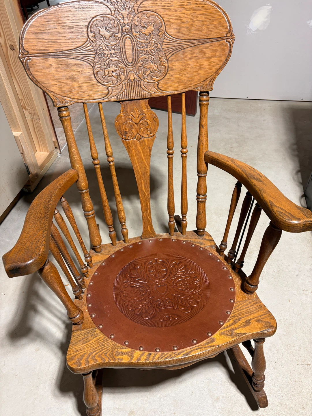 Vintage Wooden Arm Chair with Embossed Leather Seat - photo 3