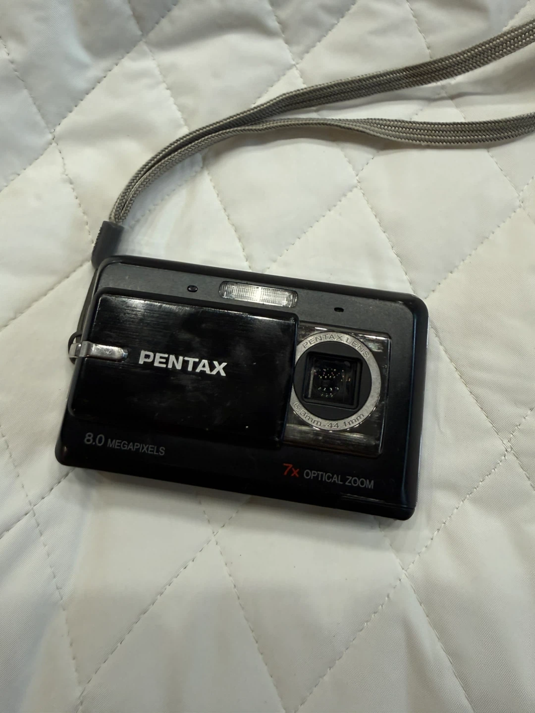 Pentax Optio Z10 8.0 MP Digital Camera