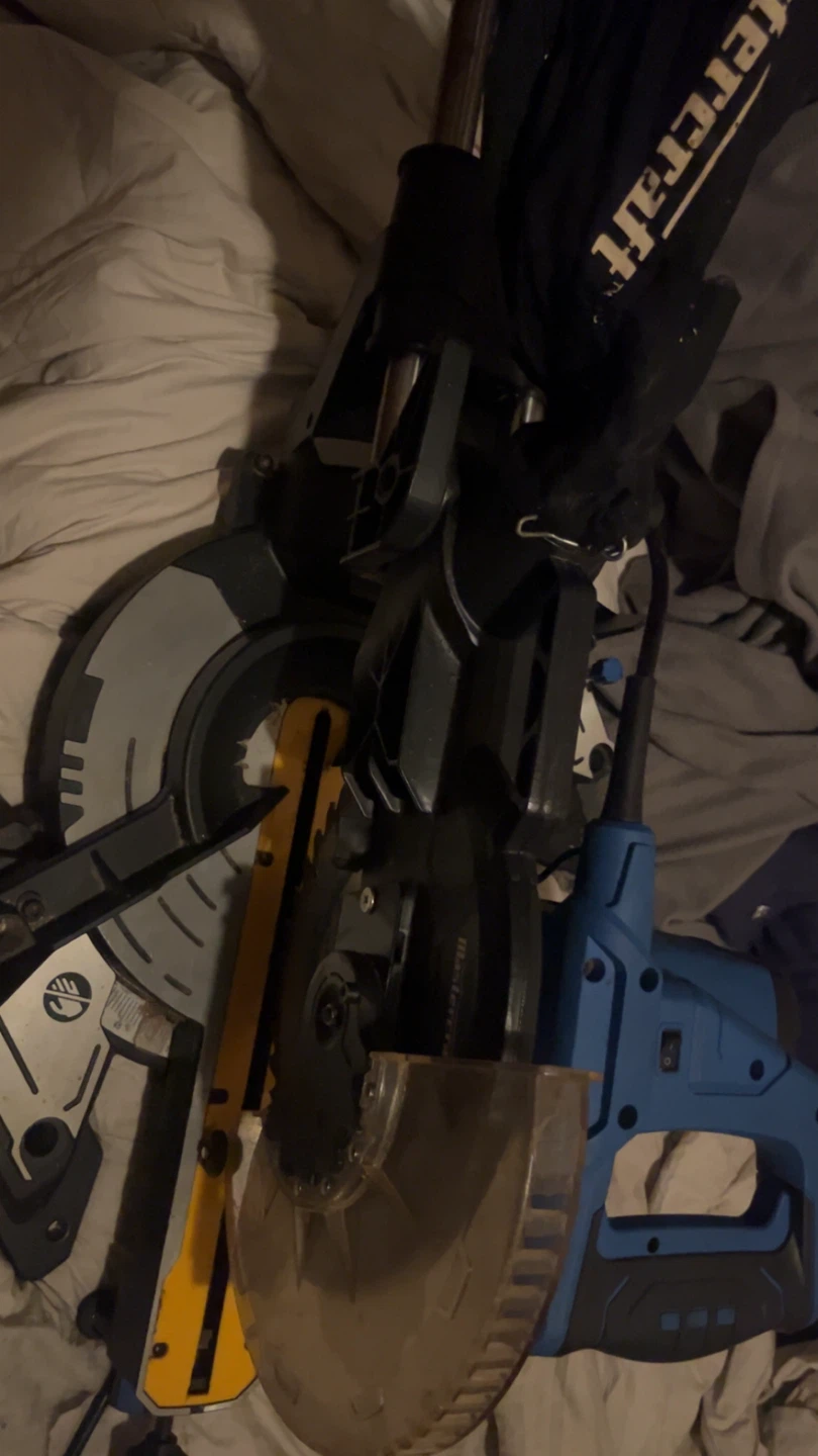 Mastercraft 15 Amp Single Bevel Sliding Compound Mitre Saw - photo 2