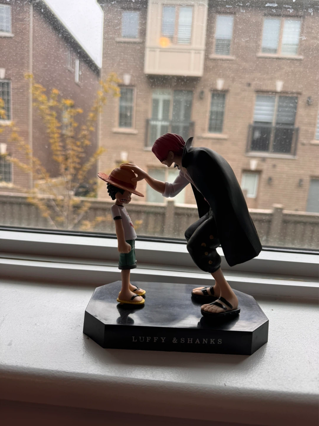 Luffy & Shanks Figurine Set