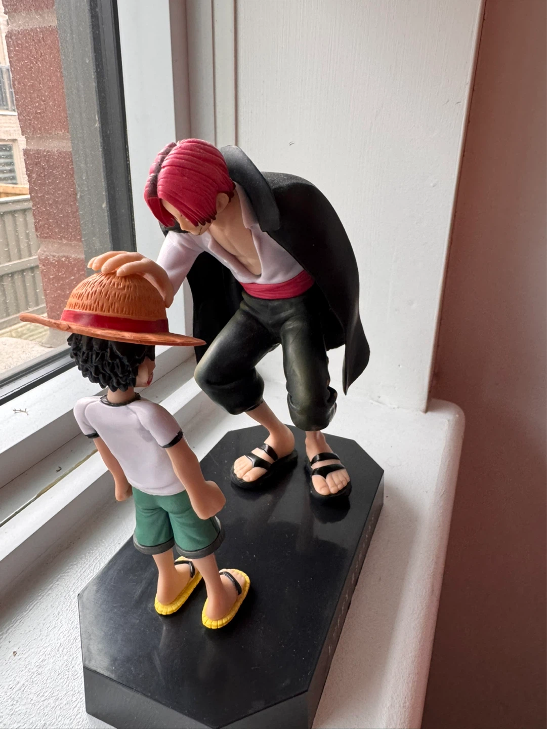 Luffy & Shanks Figurine Set - photo 3