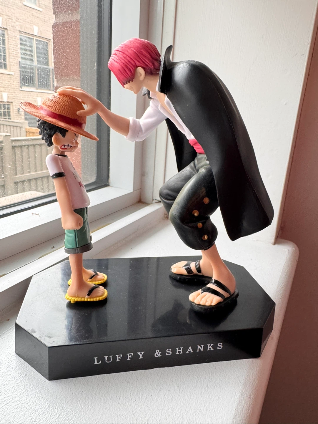 Luffy & Shanks Figurine Set - photo 2