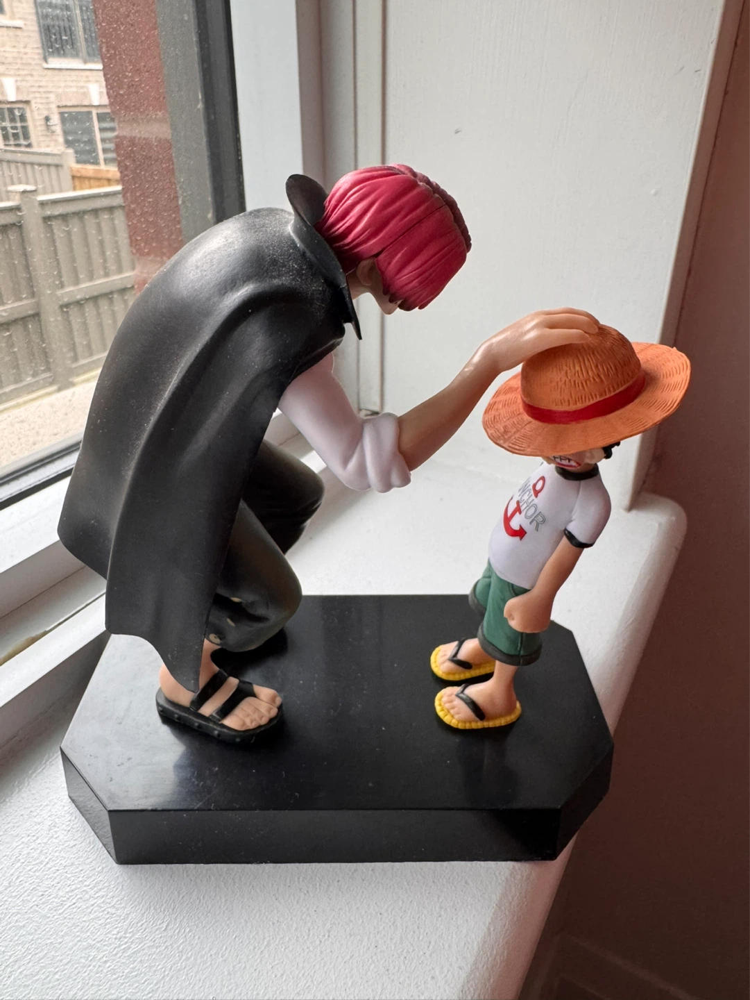 Luffy & Shanks Figurine Set - photo 4