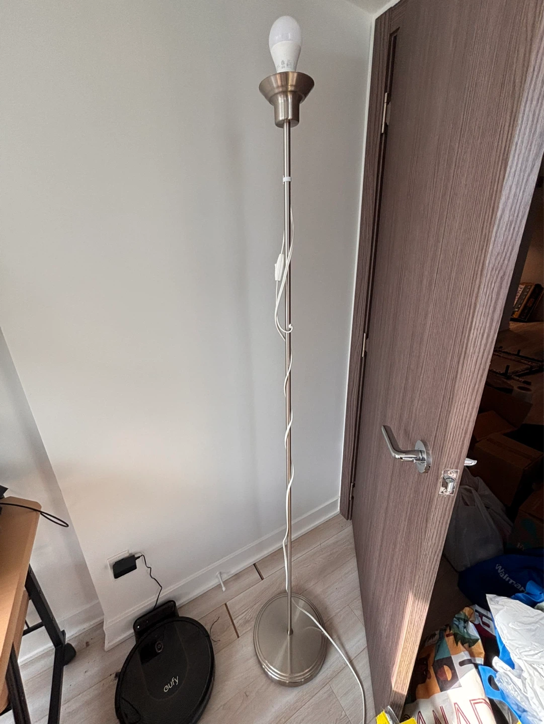 Free - floor lamp (no lamp shade)