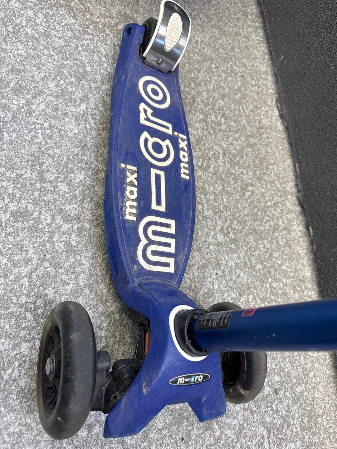 Micro Maxi LED Scooter - photo 2