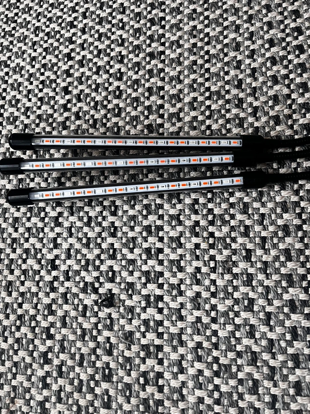 3-Head LED Grow Light - photo 3