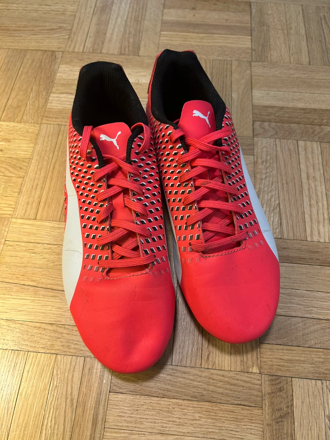 Puma Soccer Cleats - Woman’s Size 5.5 - photo 3