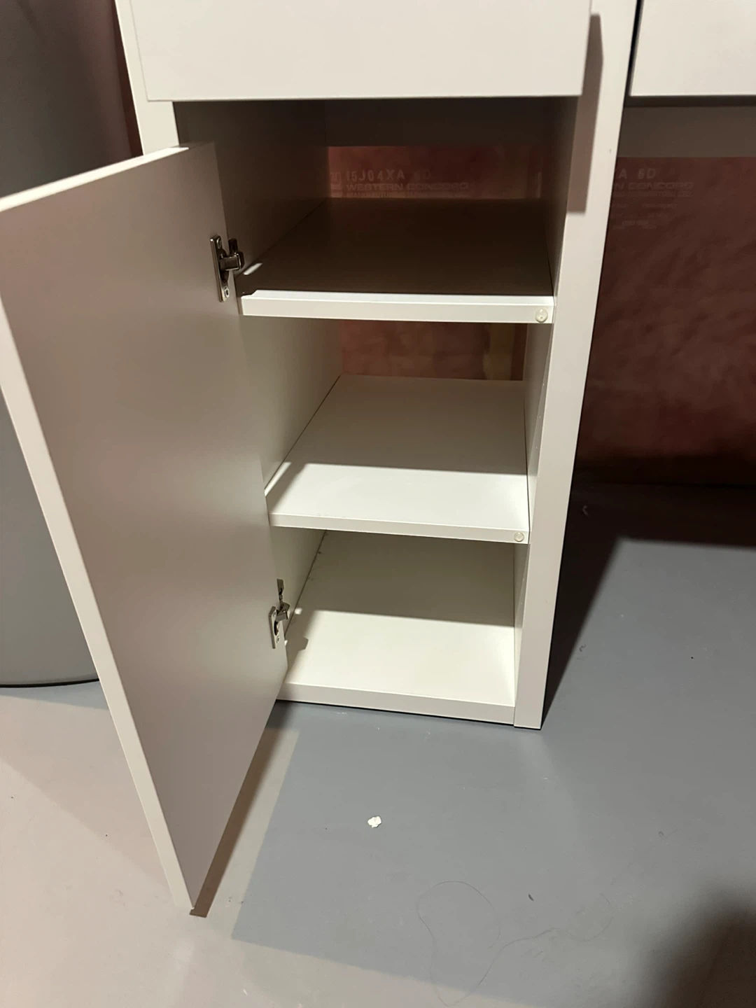 White Desk with Drawers and Cabinet - photo 3