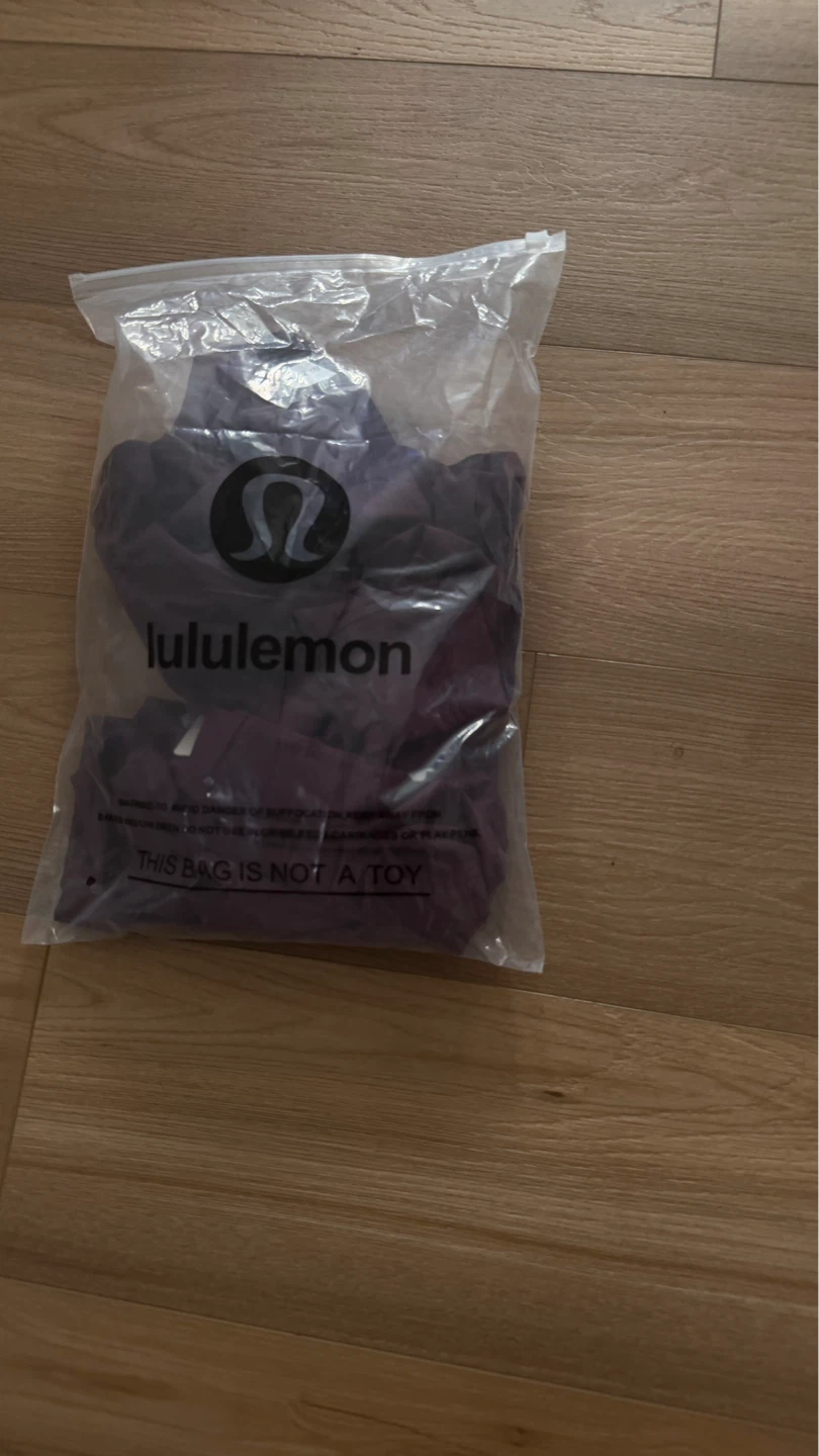 Lululemon Women's Jacket and Leggings - photo 2
