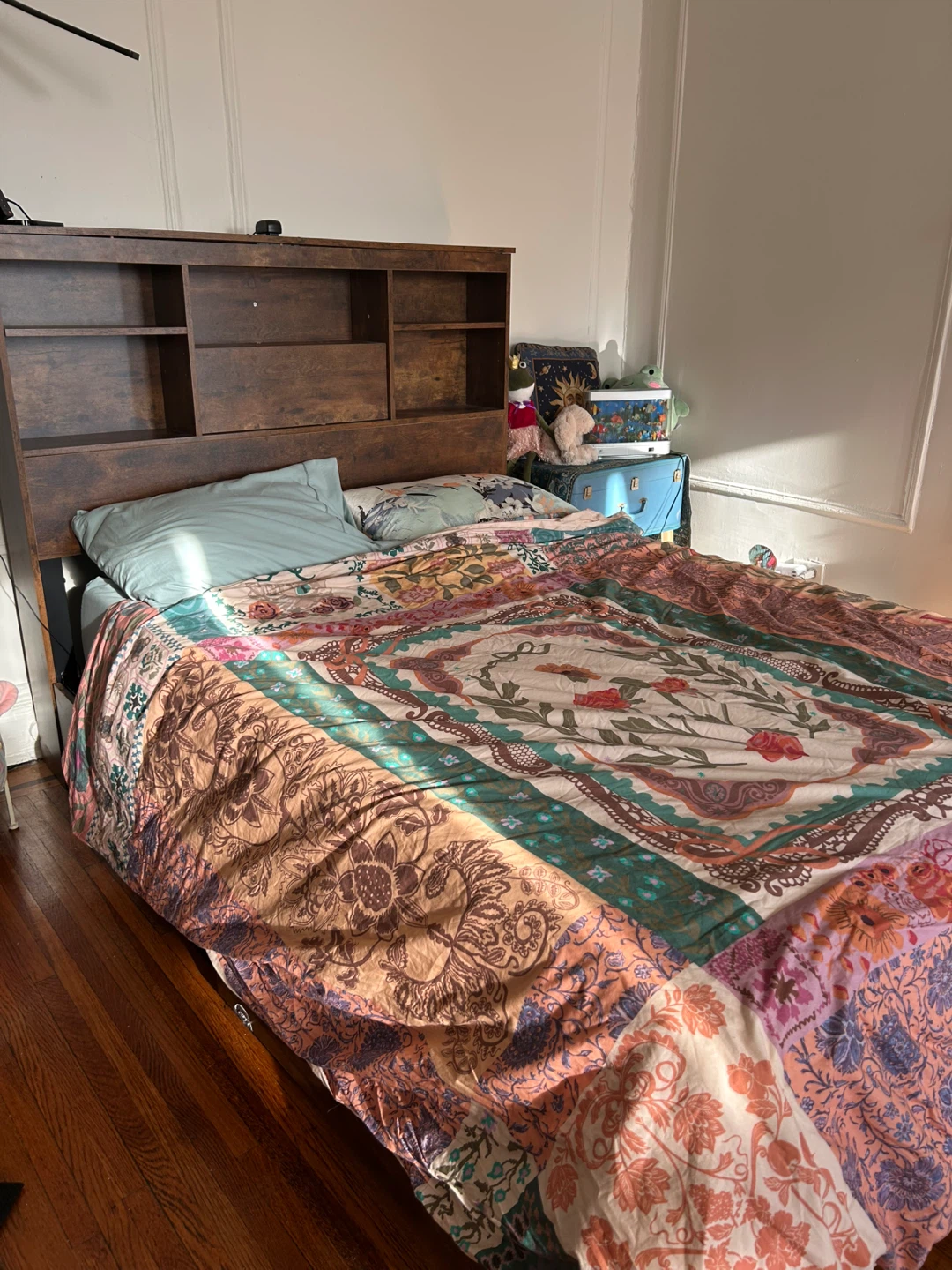 Full Size Storage Bed with Headboard and Shelves