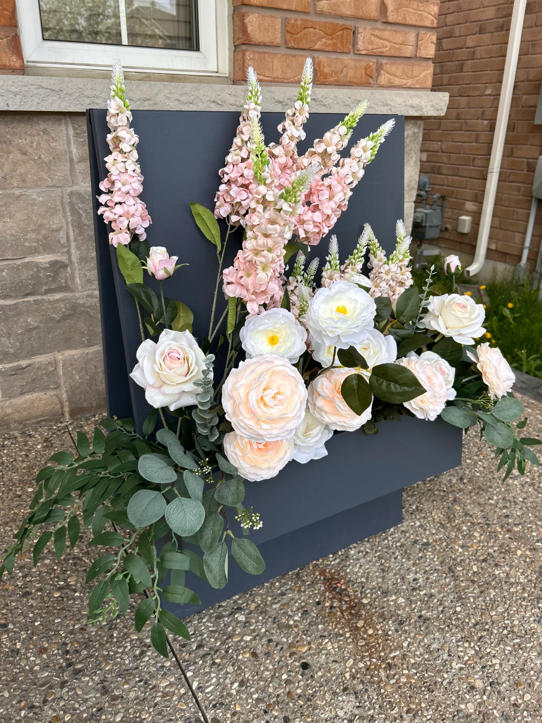 Flower Box Sign Rental - photo 2