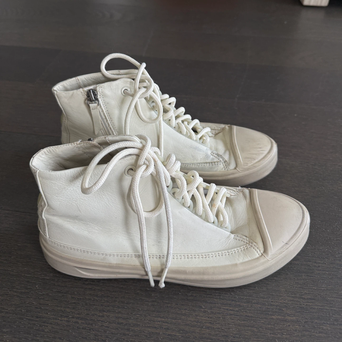 White Leather High-Top Sneakers with Zipper