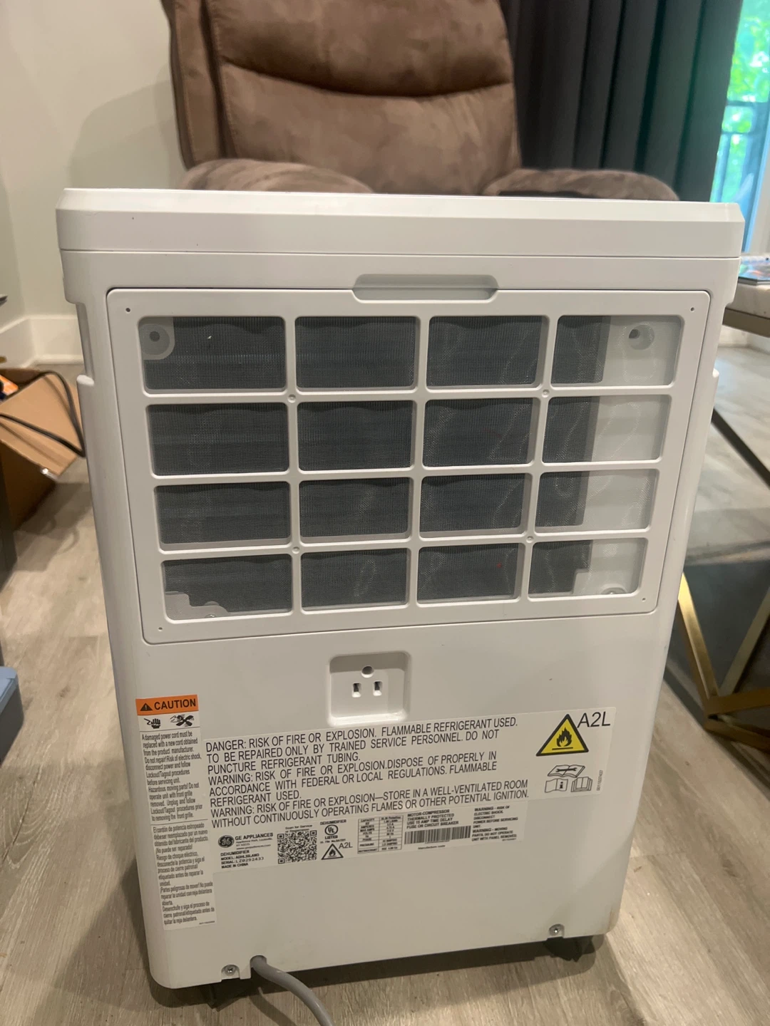 GE Dehumidifier - photo 3