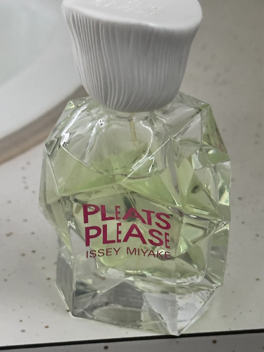 pleats please issey miyake perfume - photo 2