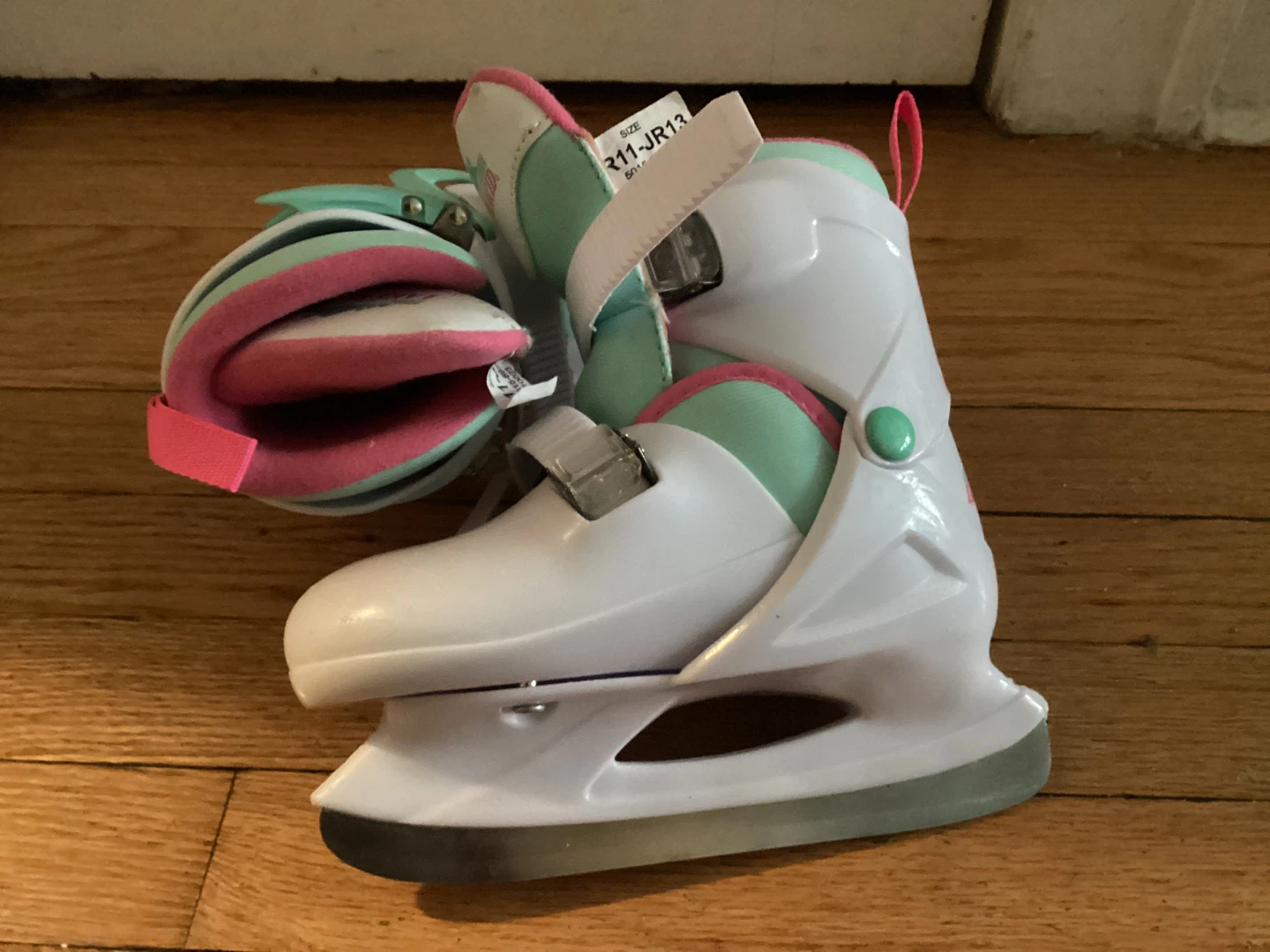 Adjustable Ice Skates JR 11-13