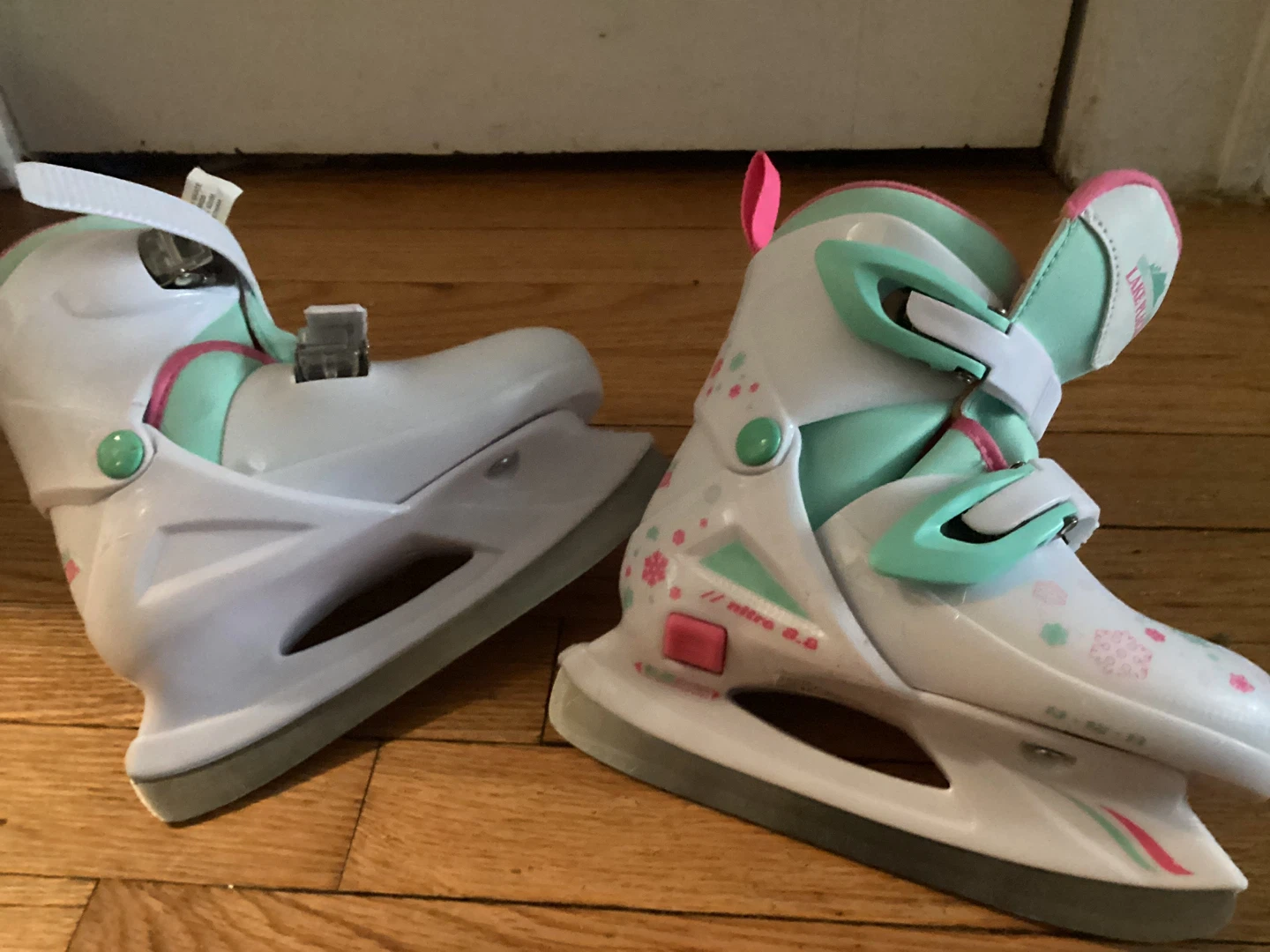 Adjustable Ice Skates JR 11-13 - photo 2
