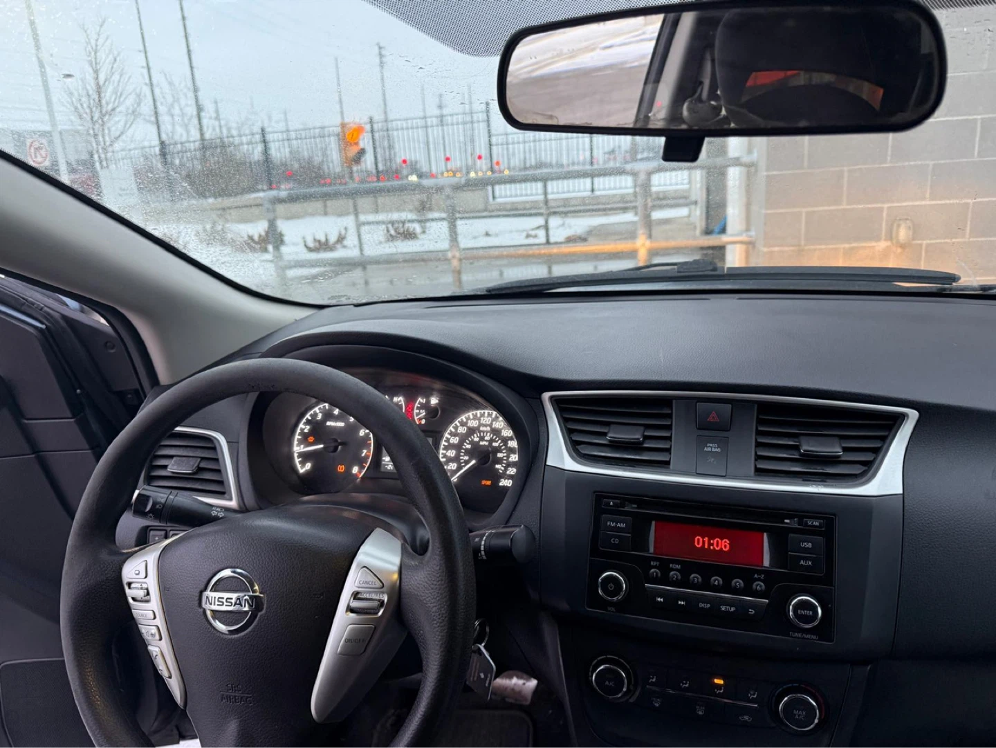 2017 Nissan Sentra - photo 5