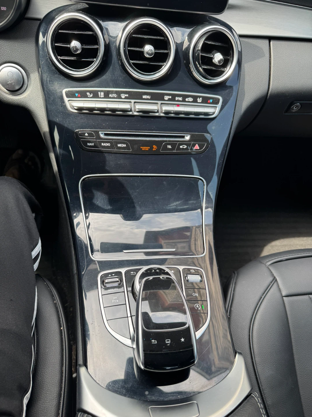 Mercedes-Benz C-Class Interior Parts - photo 4