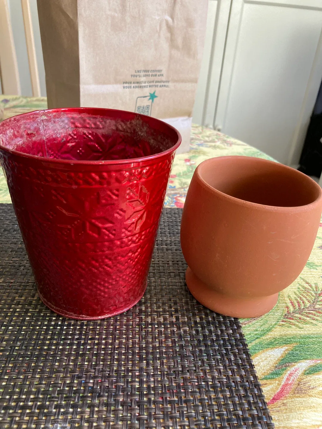 Red metal pot and terracotta pot set