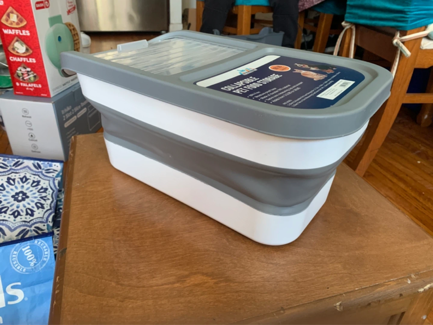 Collapsible Pet Food Storage Bin - 18 LB Capacity - photo 3