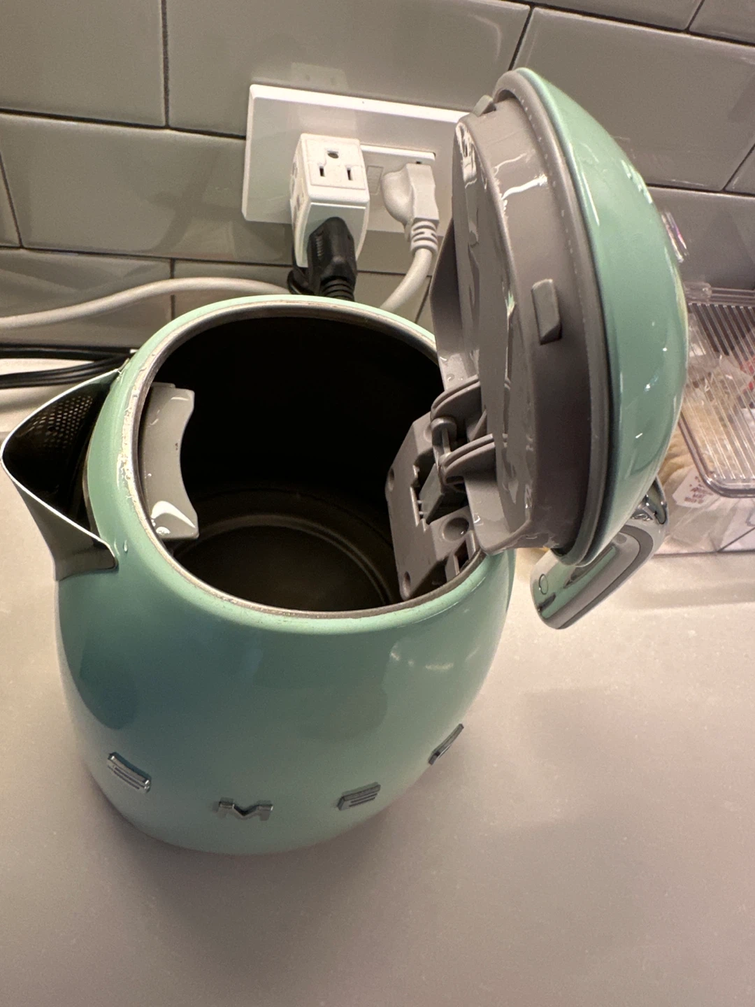 Smeg Pastel Green Electric Kettle - photo 2