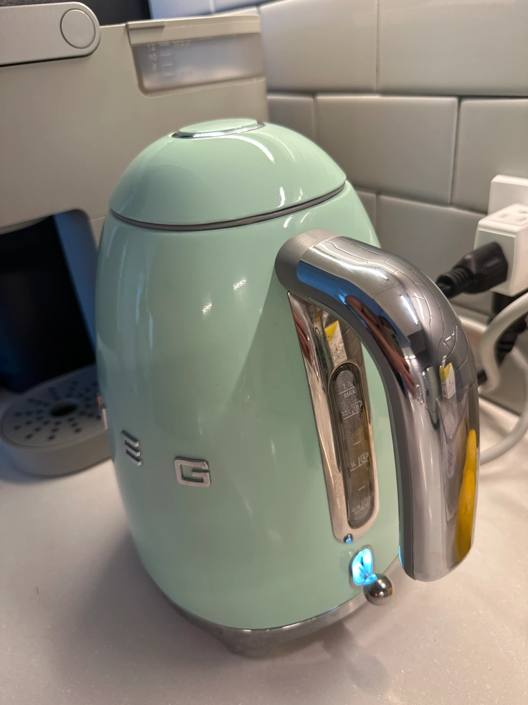 Smeg Pastel Green Electric Kettle - photo 4