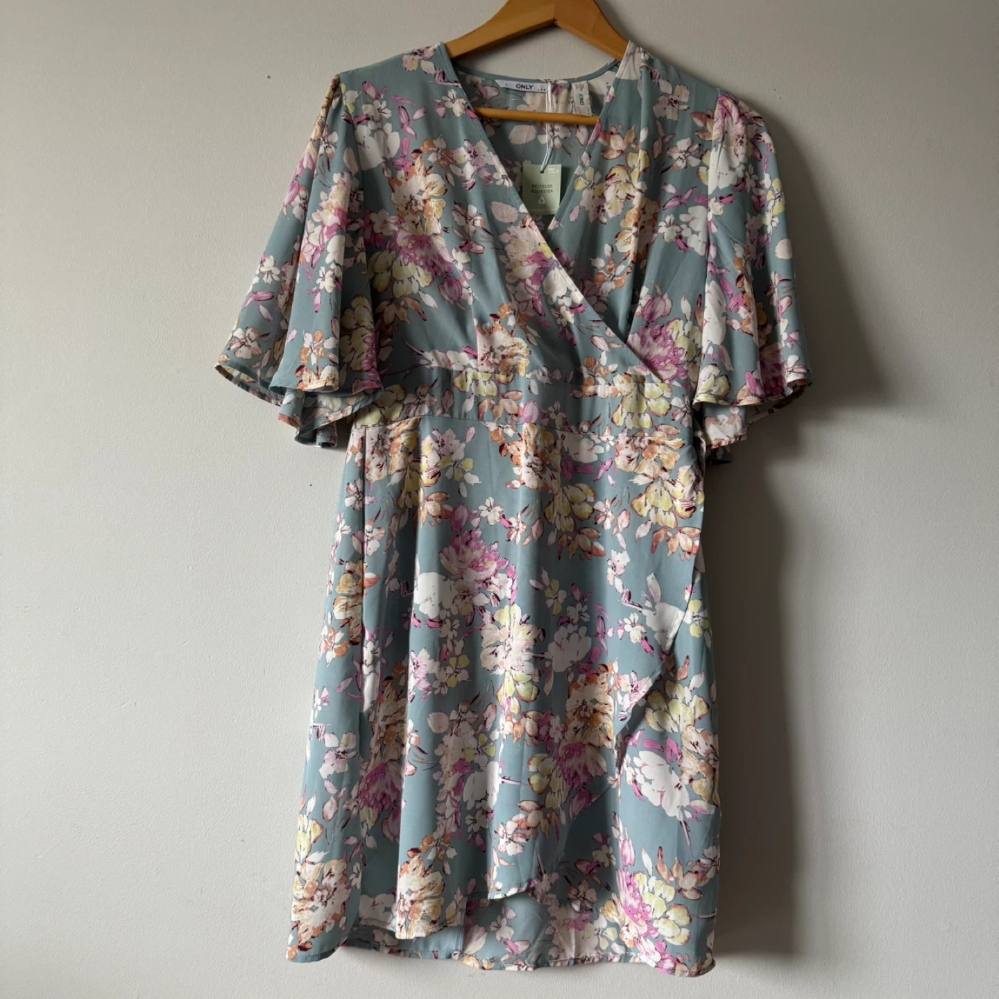 ONLY brand  floral wrap dress LARGE - photo 3