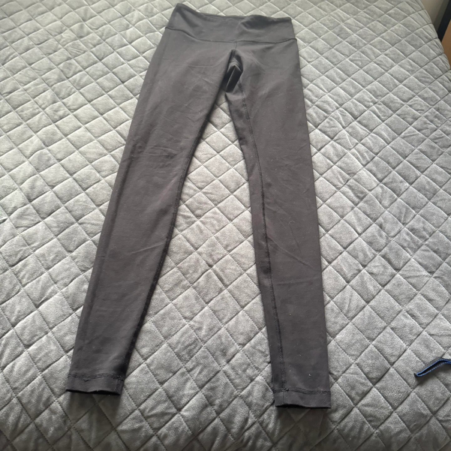 Lululemon Black Leggings - Size 4 - photo 3