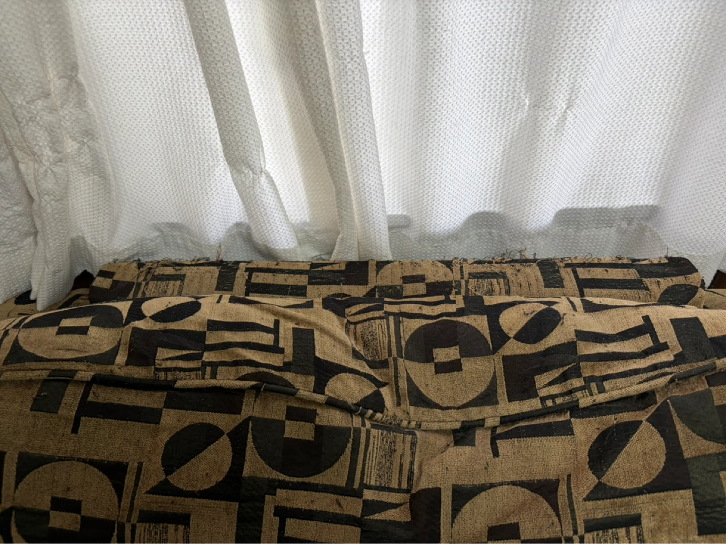 FREE Brown and Black Patterned Armchair - photo 5