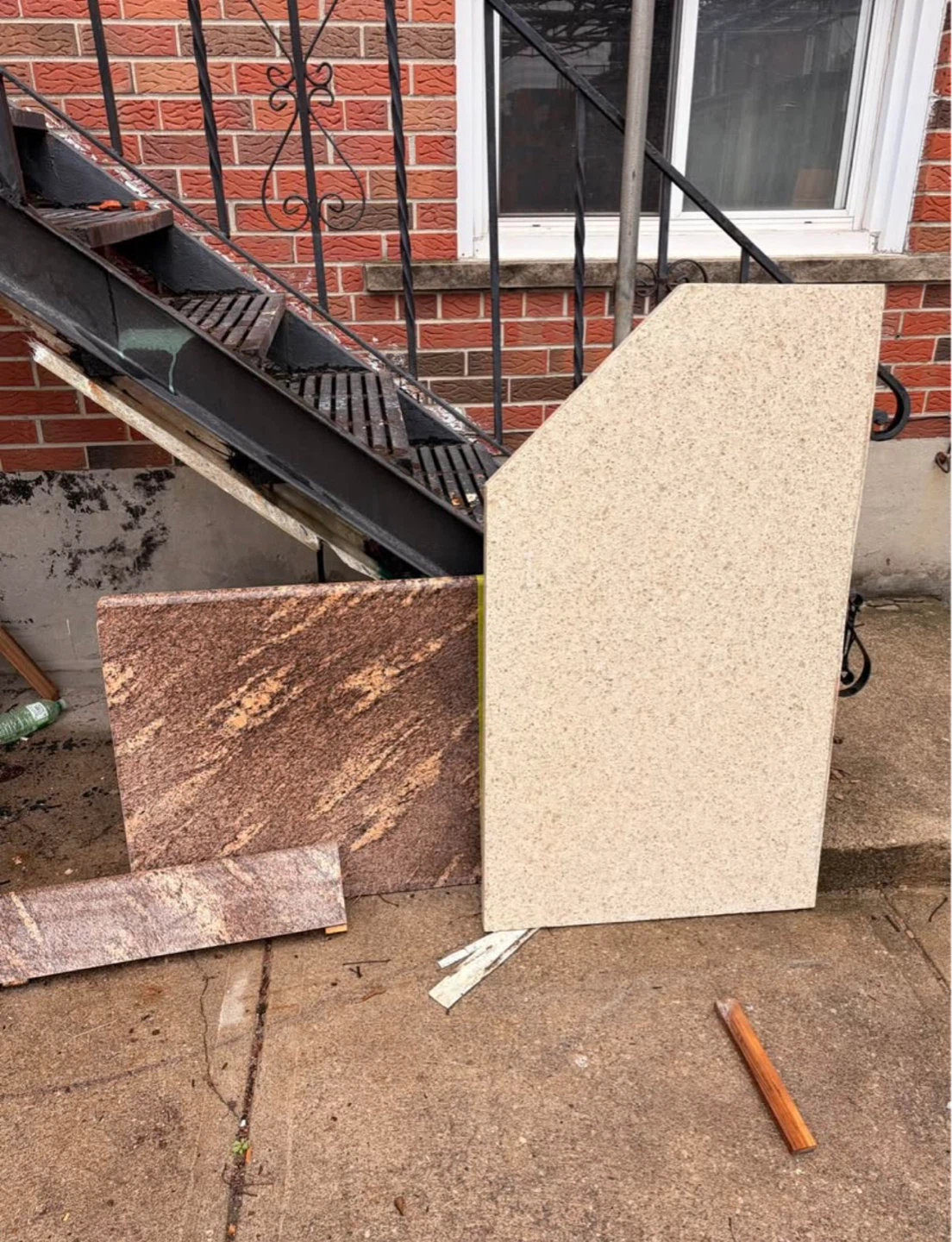 Granite & Quartz Slab Pieces