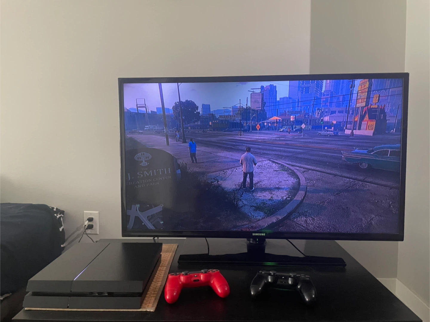PlayStation 4 (PS4) with 2 Controllers, 3 Games For Sale - photo 4