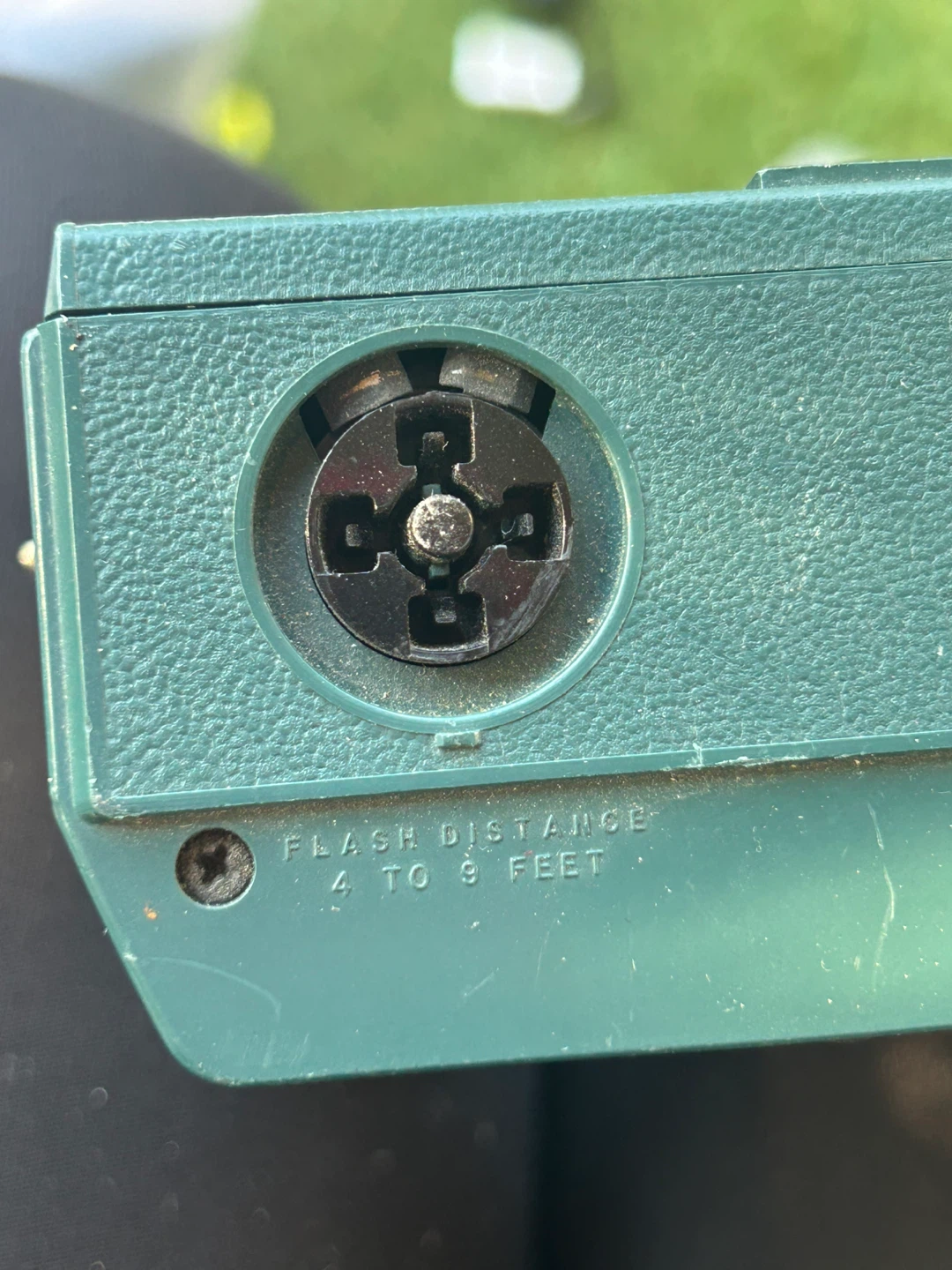 Kodak Hawkeye Instamatic R4 Camera - photo 3