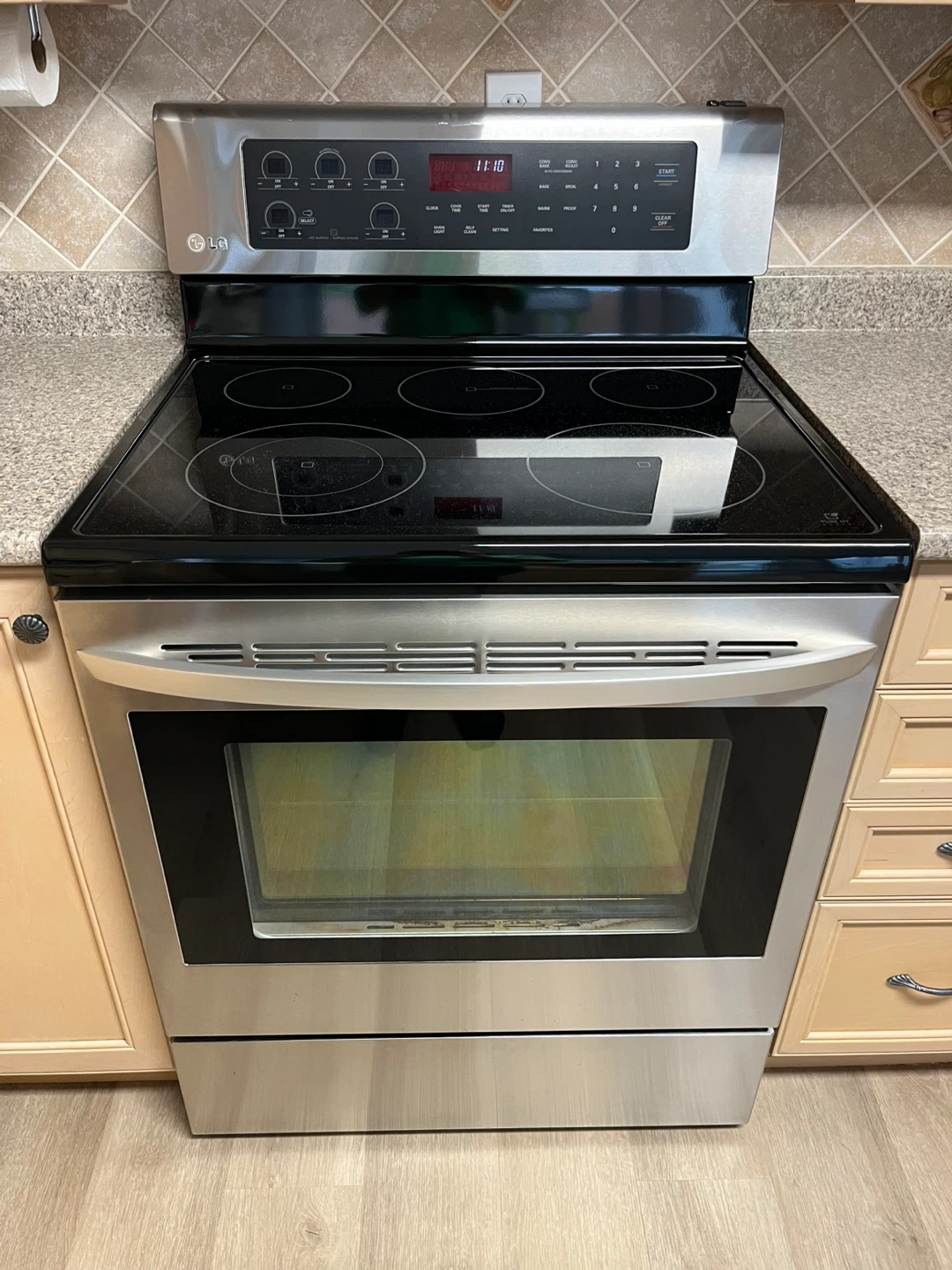 LG Electric Range Oven