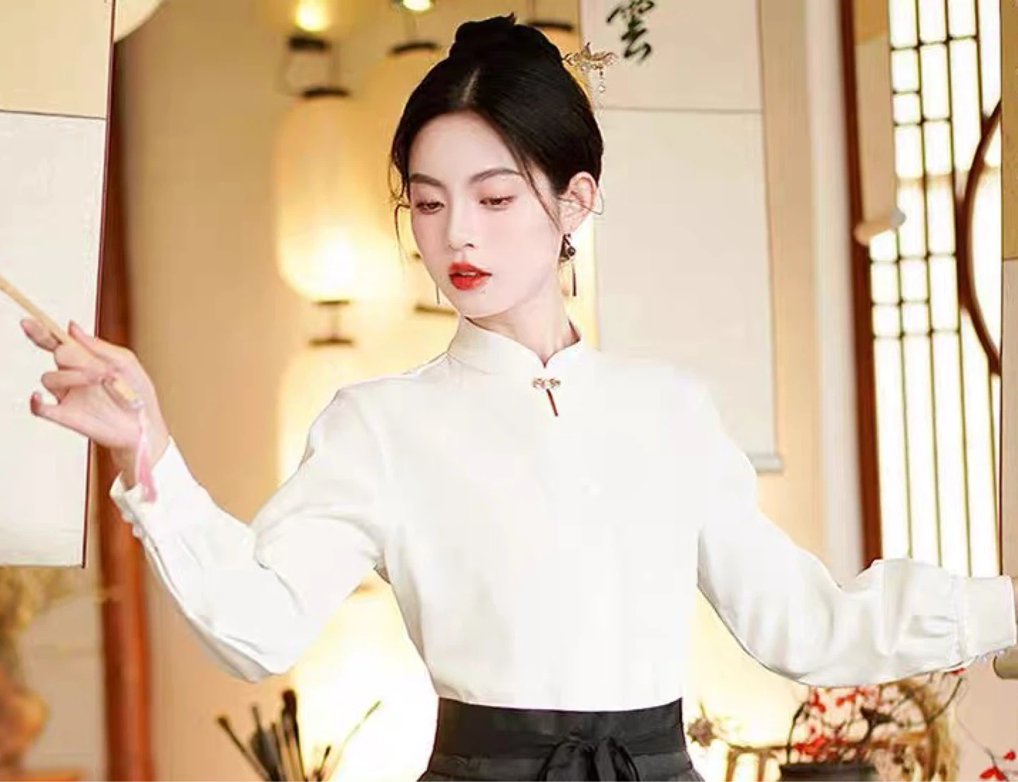 White Mandarin Collar Blouse - photo 2