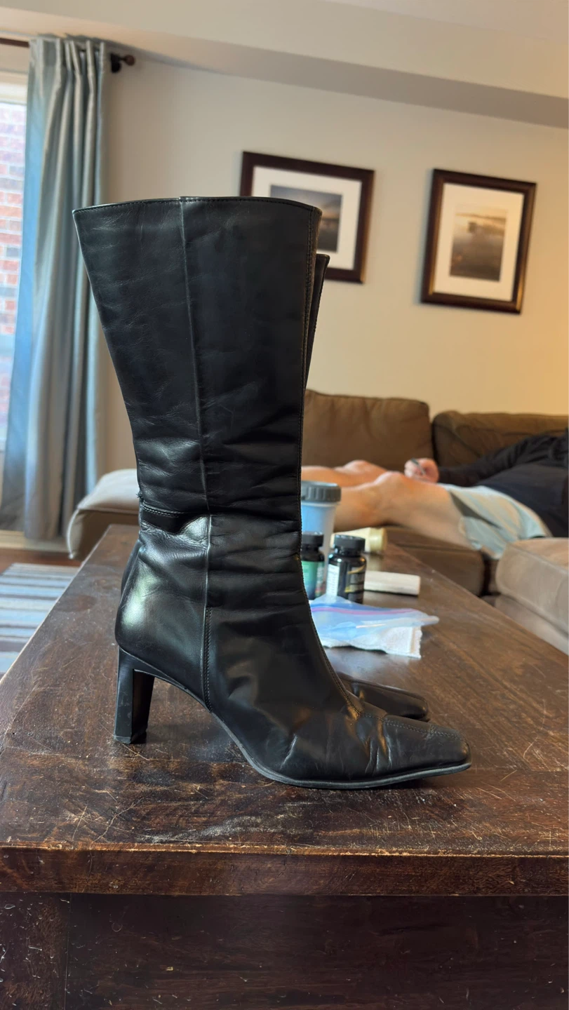 Black Leather Knee-High Boots Size 38 - photo 2