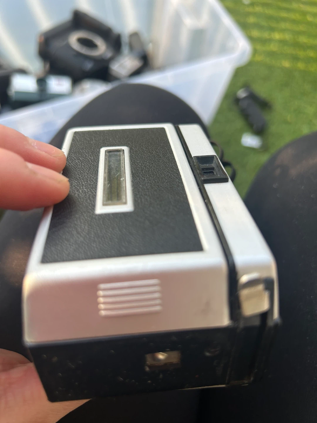Kodak Instamatic 104 Camera - photo 2