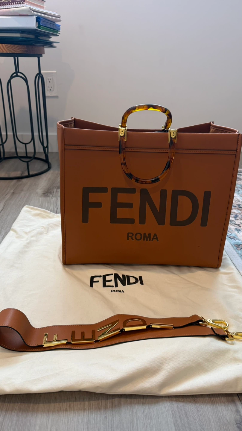 Designer Fendi Tote Bag - photo 5