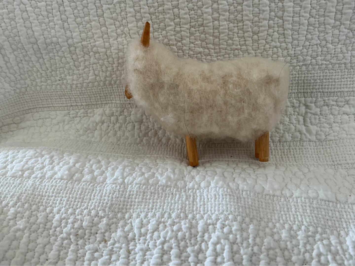 Wool Sheep Figurine with Wooden Legs - photo 3