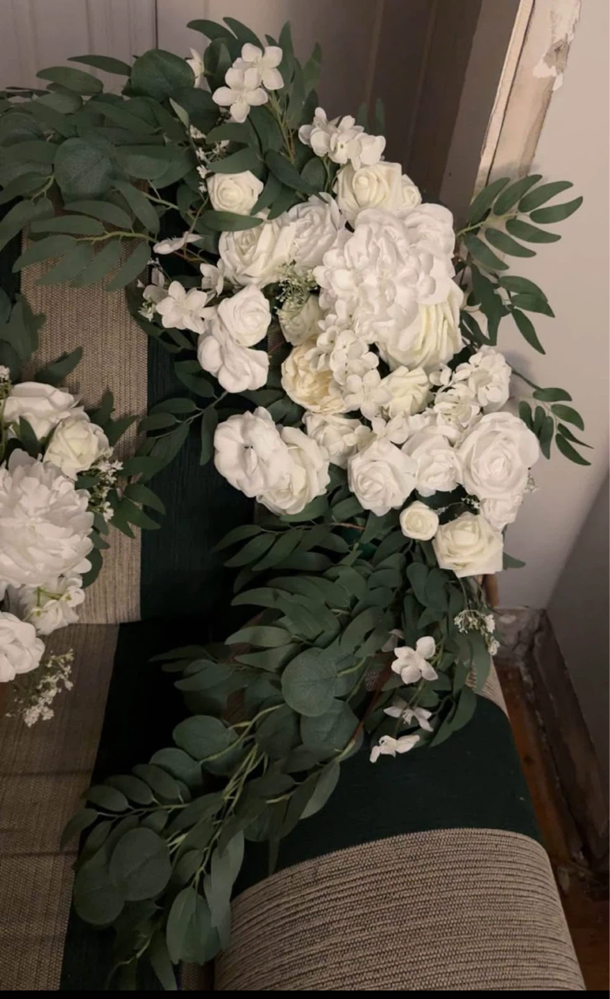 White Floral Garland Arrangement - photo 2