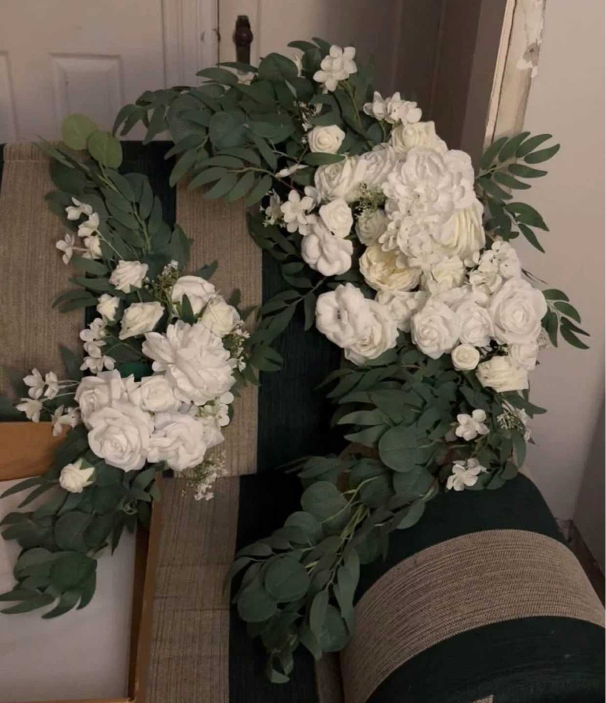 White Floral Garland Arrangement - photo 4