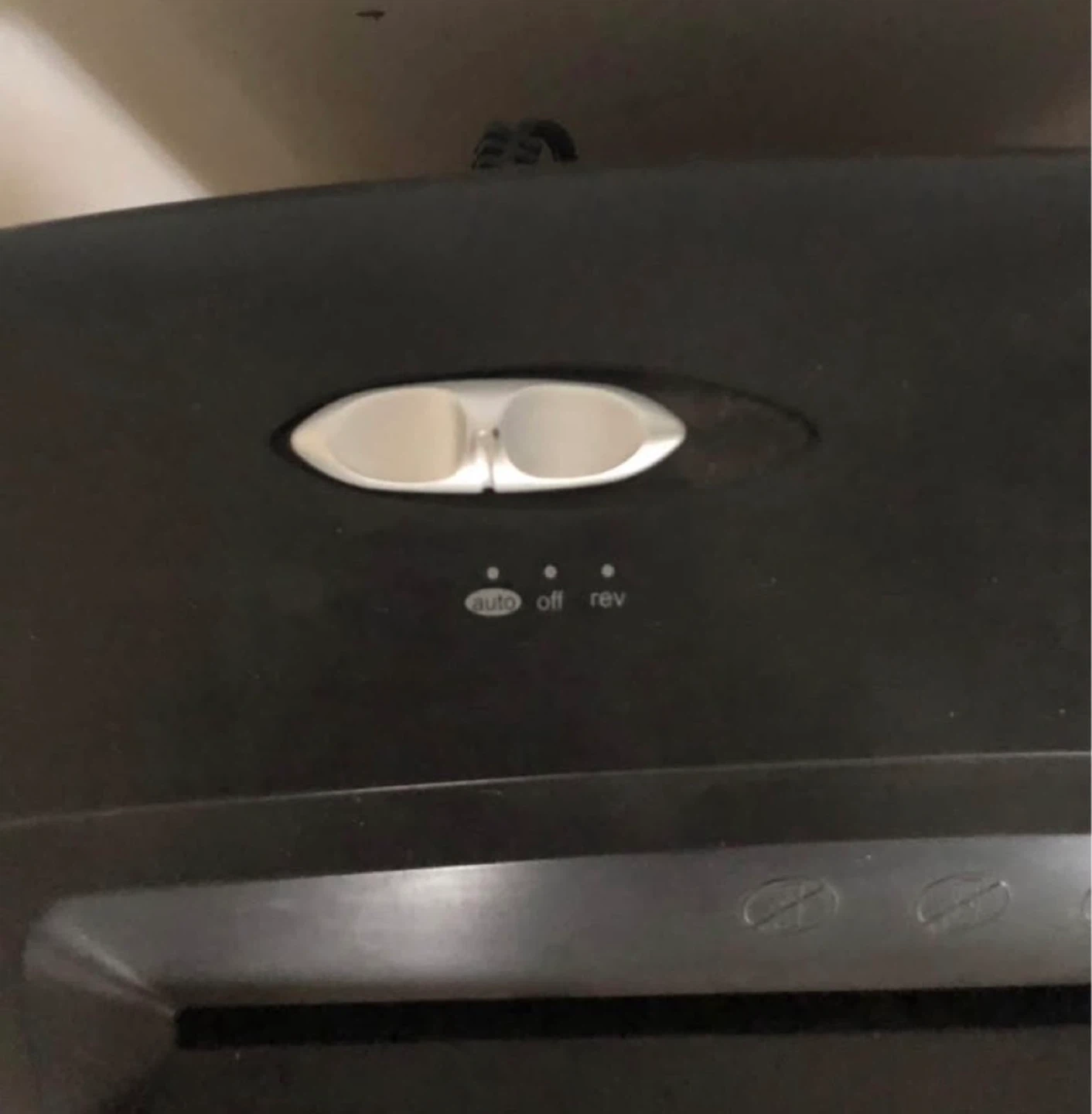 Black crosscut Paper Shredder - photo 2