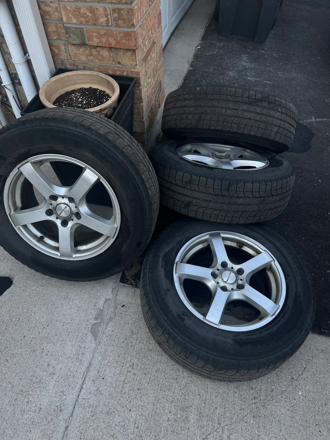 Rims w Michelin Latitudes 215-60R16 Honda Toyota - photo 4