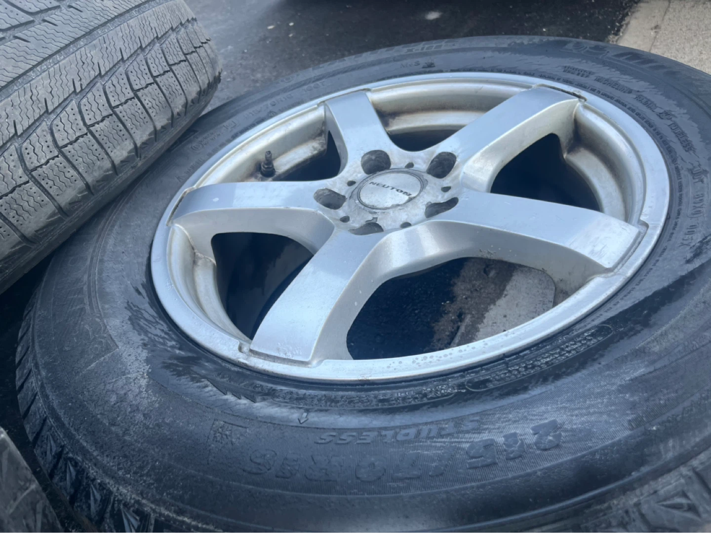 Rims w Michelin Latitudes 215-60R16 Honda Toyota - photo 3
