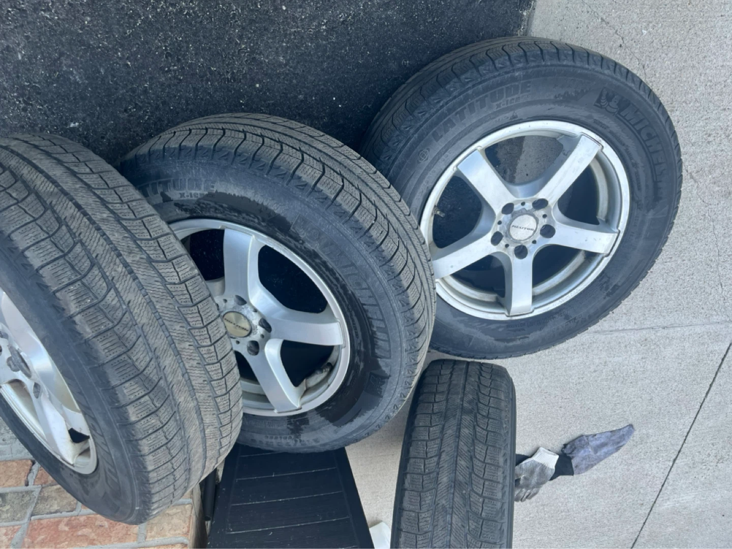 Rims w Michelin Latitudes 215-60R16 Honda Toyota - photo 5