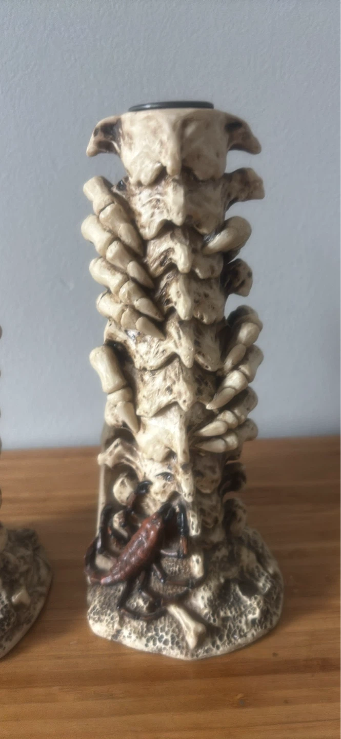 Skeleton Hand Candlestick Holder - photo 4